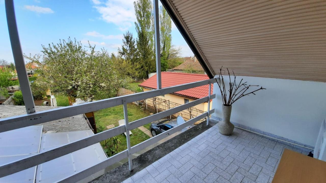 Magdalena Haz Apartment Balatonlelle Bagian luar foto